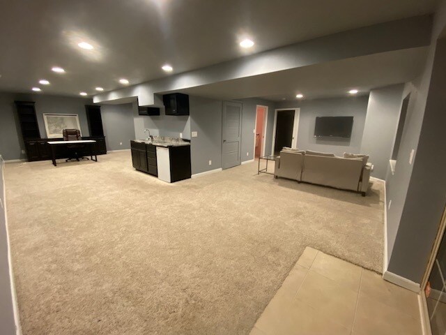 Building Photo - 10 Langley Pl