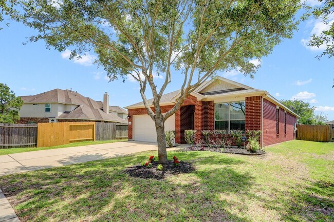 Building Photo - 1011 Larkfield Dr