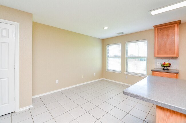 Building Photo - 6419 Bennington Springs Dr