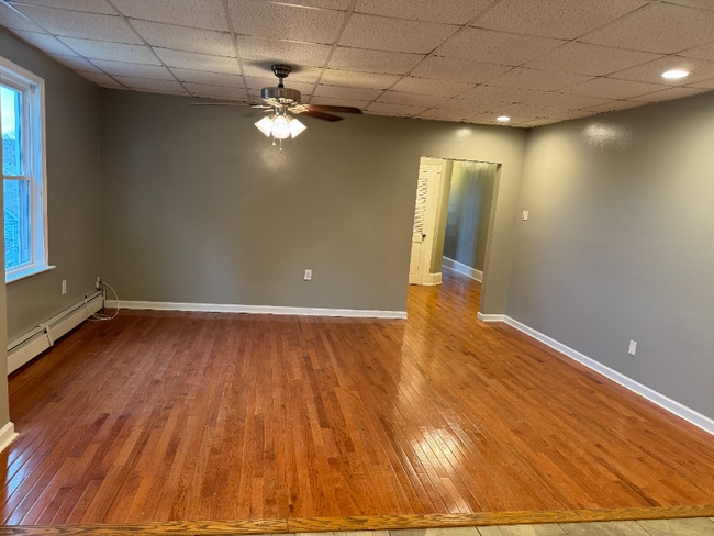 Building Photo - 100 S Nesbitt St