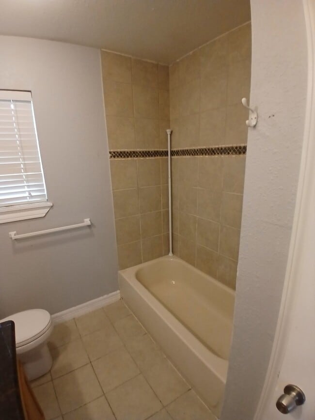 Building Photo - 7218 Yucca Dr