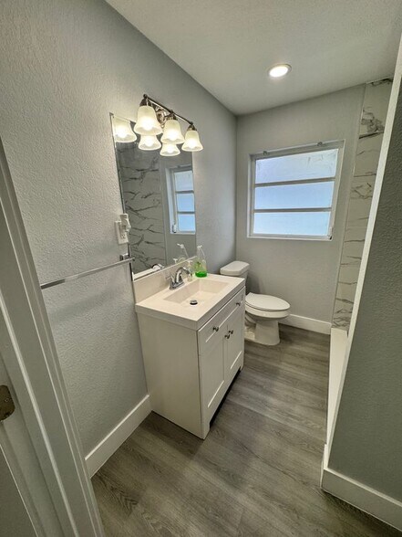 Building Photo - 3012 Ybor St