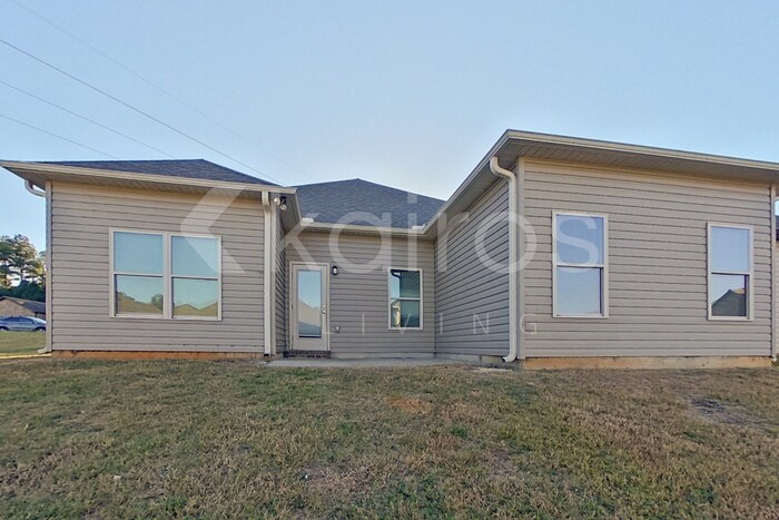 Building Photo - 7071 Shadesbrook Dr