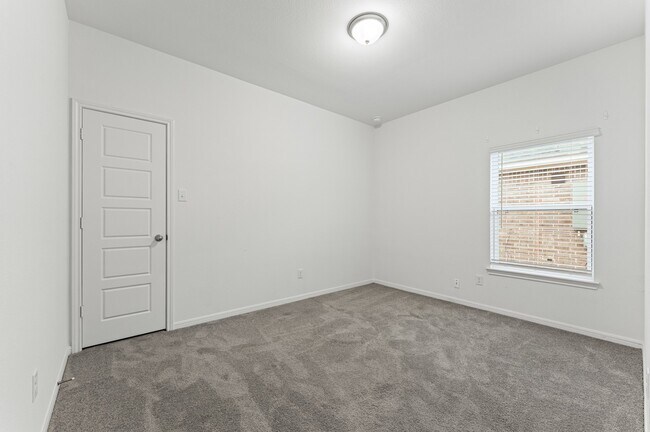 Building Photo - 3303 Tranquility Ln