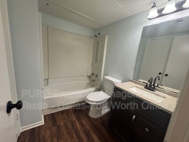 Building Photo - 625 Timberline Dr