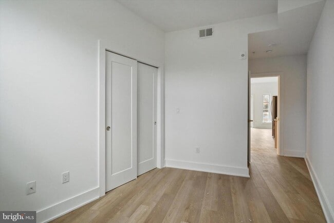 Building Photo - 367 W Hortter St