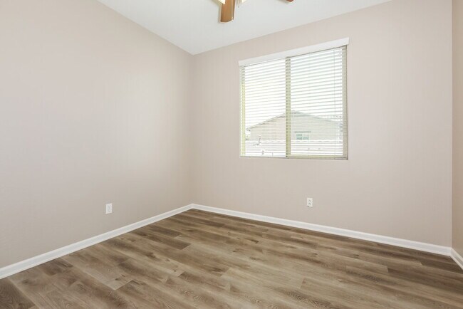 Building Photo - 8616 E Lobo Ave