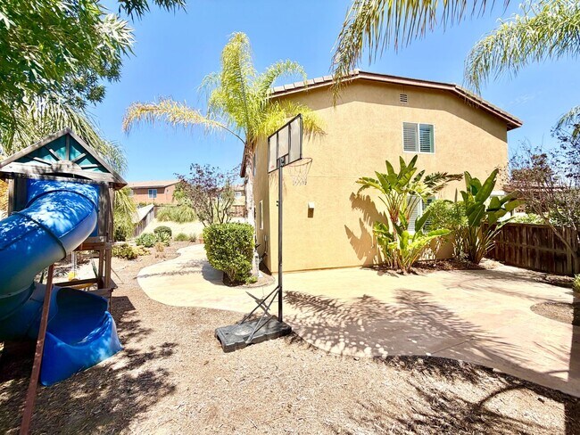 Building Photo - Spacious 5 Bedroom Redhawk Home with LARGE Loft & Backyard in Prime Location