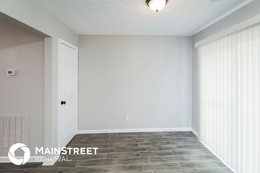 Building Photo - 6793 Creeks Edge Ct