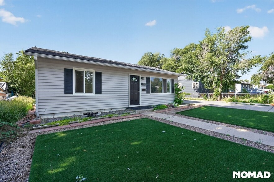 Building Photo - 1137 Pando Ave