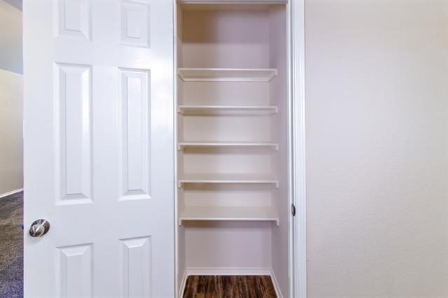 Building Photo - 2028 Sunny Side Dr