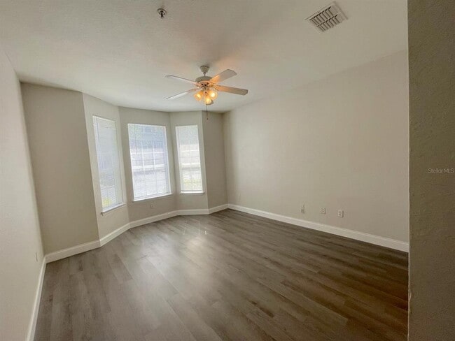 Building Photo - 3349 S Kirkman Rd