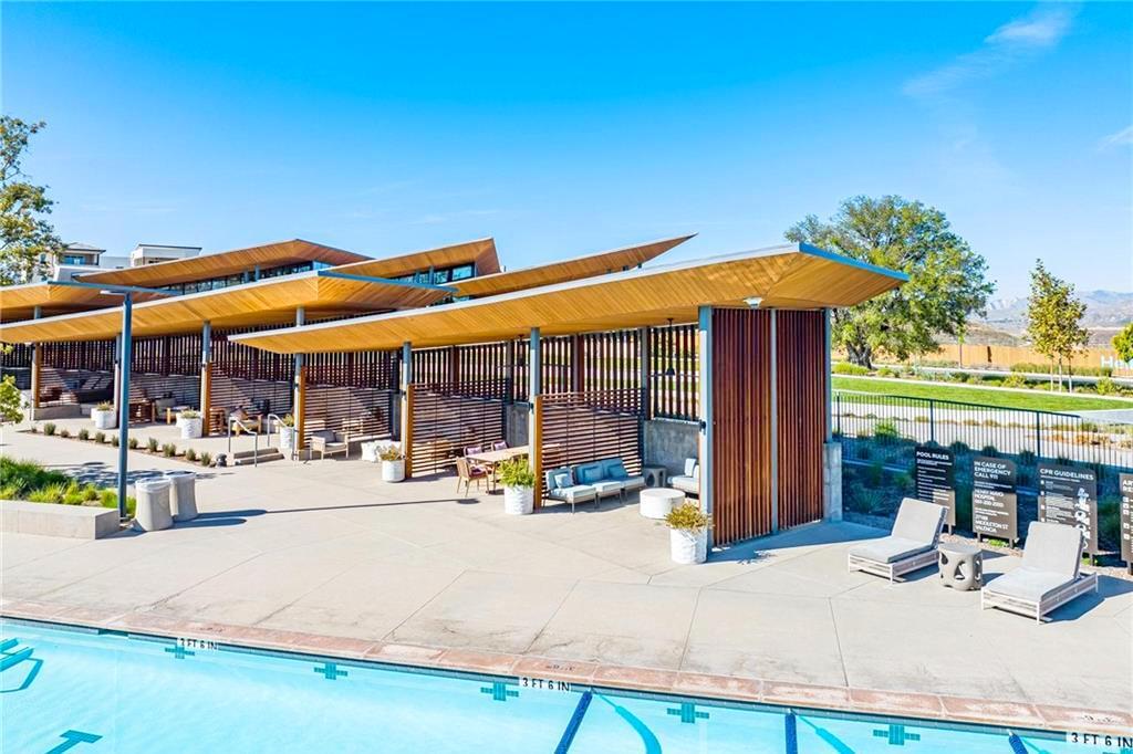 Pool - 27586 Manzanita Way