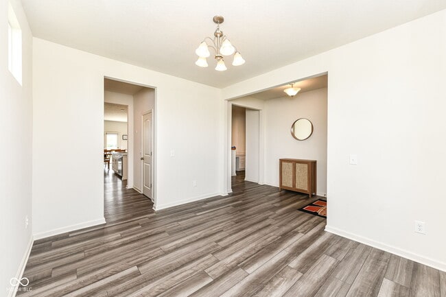 Building Photo - 7101 Oak Trce Ln