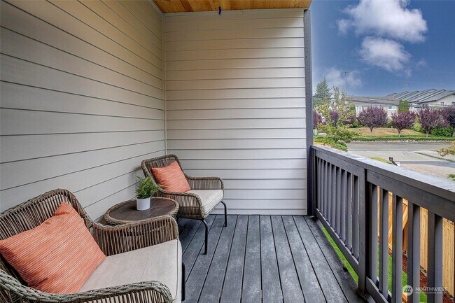 Building Photo - 17347 90th Dr NE