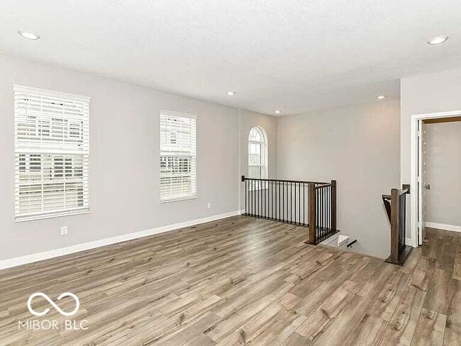 Building Photo - 6886 Sunstone Pl