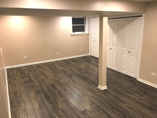 Building Photo - 819 Tomawadee Dr