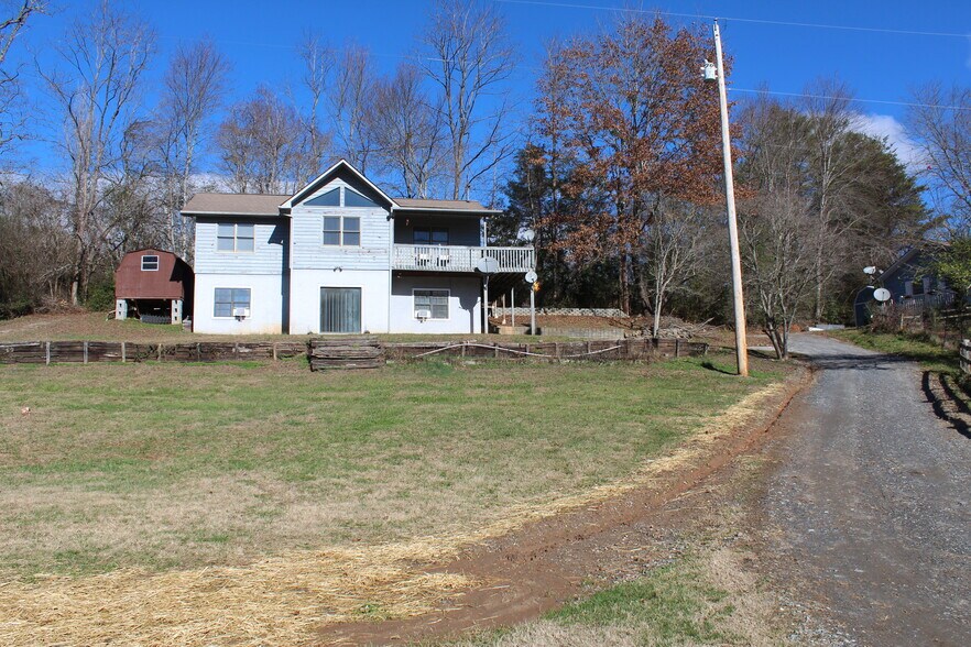 Building Photo - 28 Brown Hollow Ln