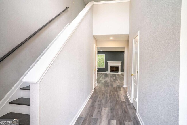 Building Photo - 3243 Newtons Crest Cir