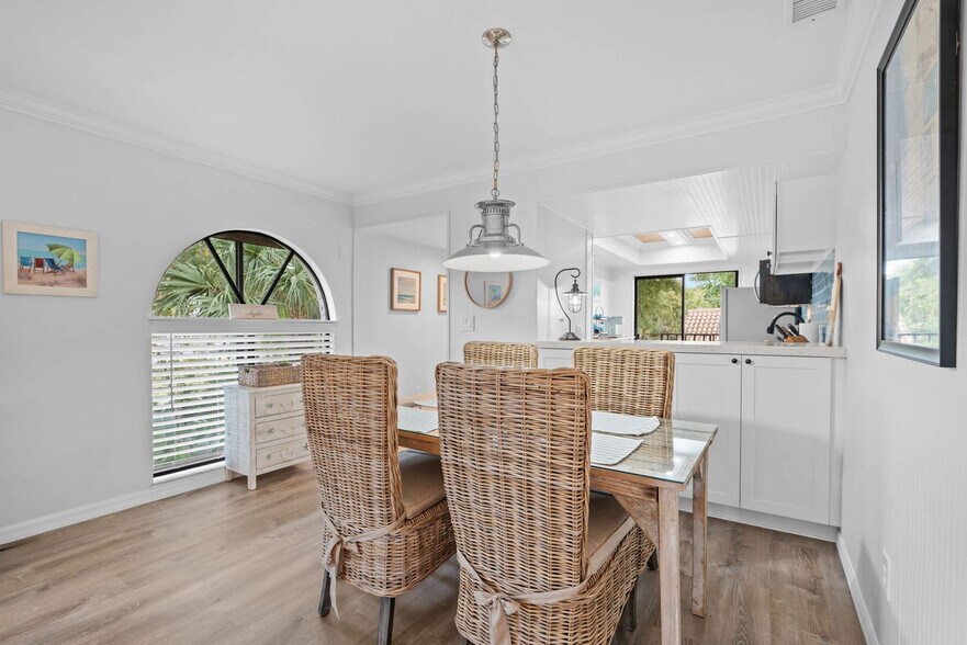 Building Photo - 3350 10th St N