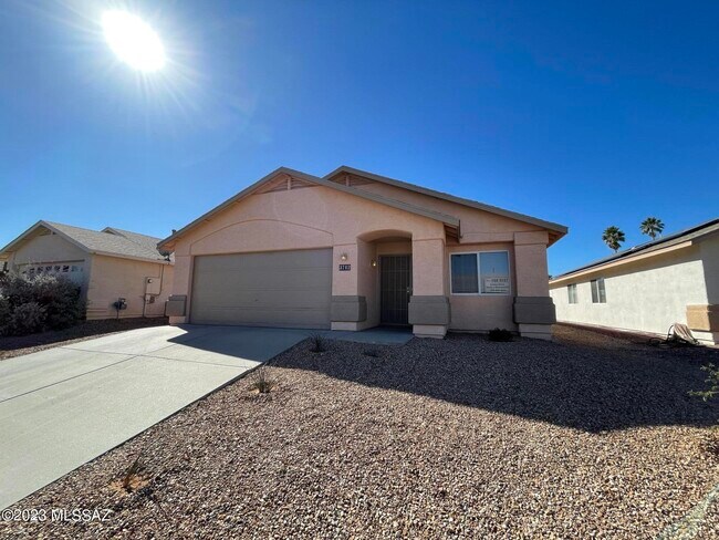 Building Photo - 3712 Fighting Falcon Dr