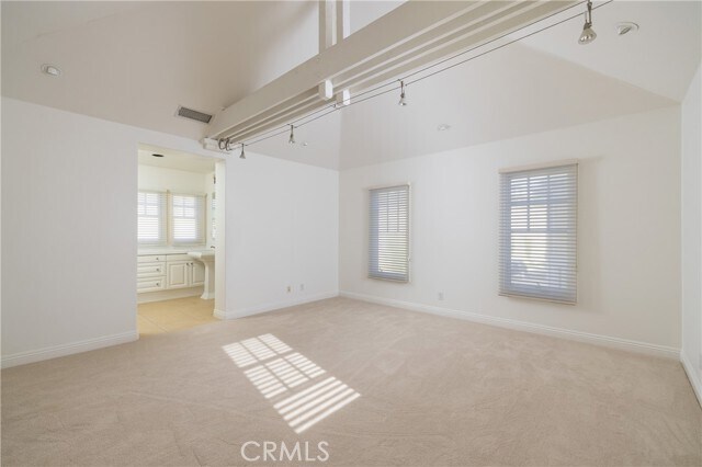Building Photo - 2500 Bungalow Pl