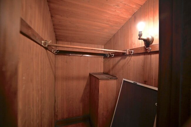 Building Photo - 4421 N Cramer St