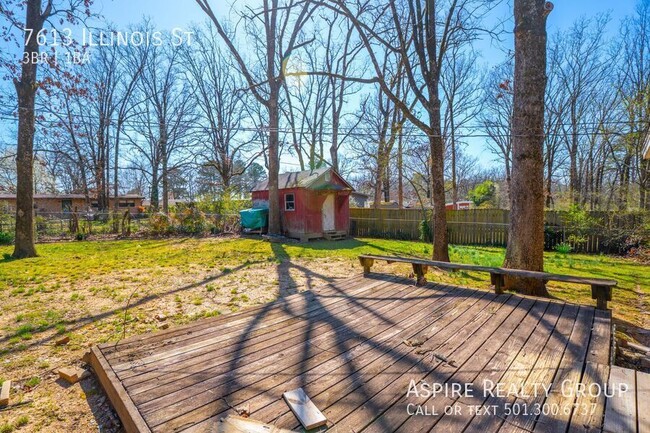 Building Photo - Cute 3 Bedroom Midtown Home