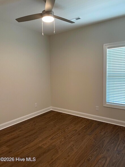 Building Photo - 4229 Laurel Rdg Dr