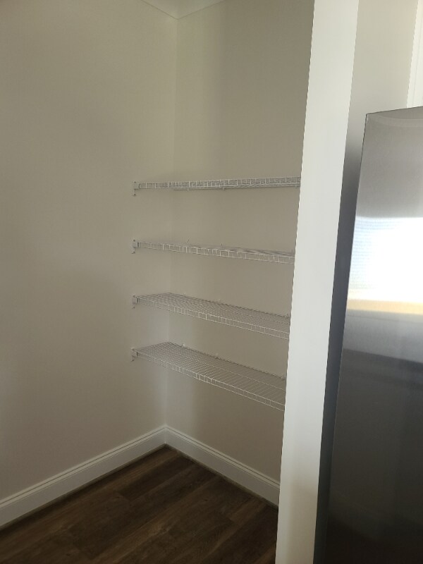 Building Photo - 105 Solis Ct