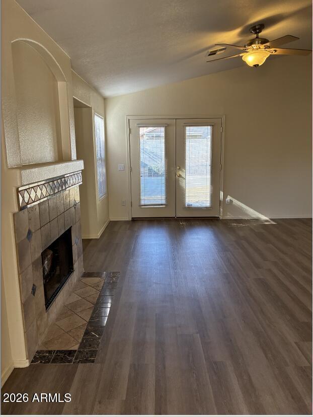 Building Photo - 5211 W Glenview Pl