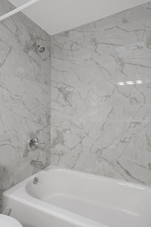 Building Photo - 5524 Gridley Ln