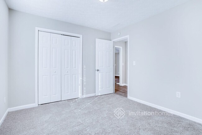 Building Photo - 140 Oak Hill Dr