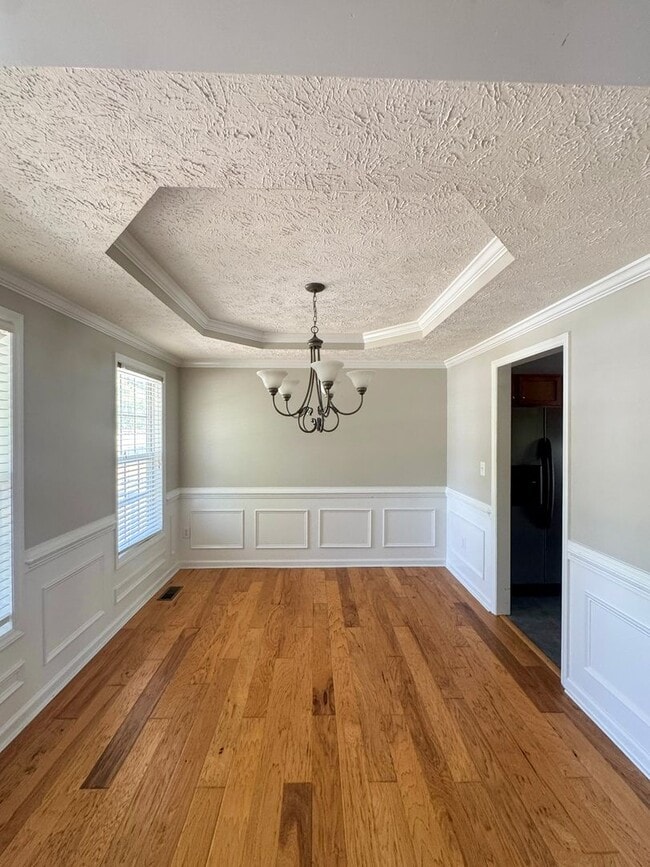 Building Photo - Spacious 4 Bed 2.5 Bath Home in Carolina Lakes