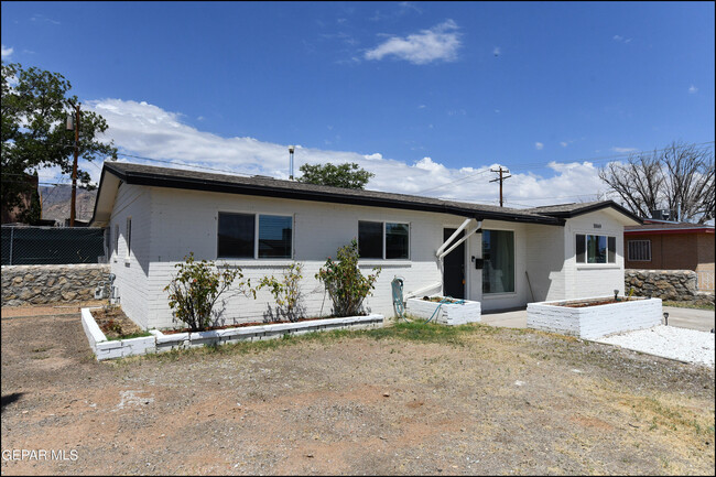 Building Photo - 10069 Keystone Ln