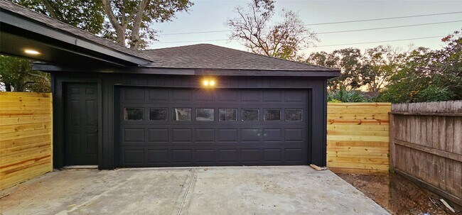 Building Photo - 18630 Prince William Ln