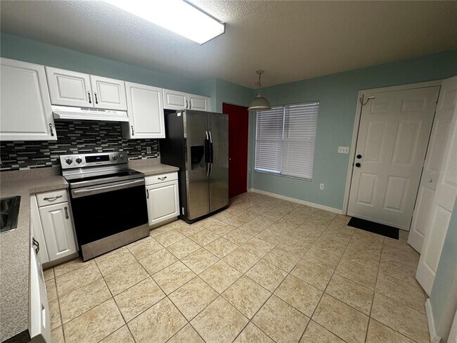 Building Photo - 2348 SW 42nd Dr