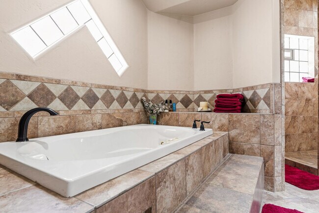 Building Photo - 12705 Chuck Wagon Rd