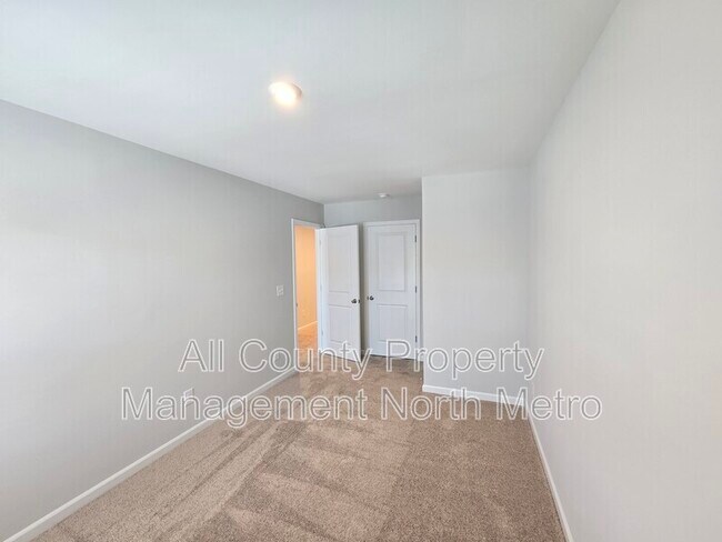 Building Photo - 107 Parkridge Cir