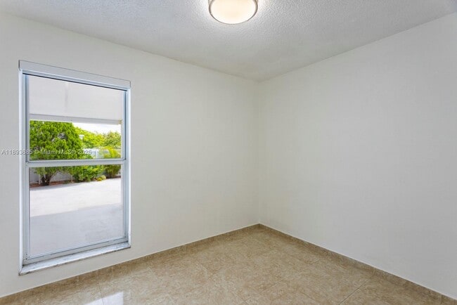 Building Photo - 10770 SW 26th St