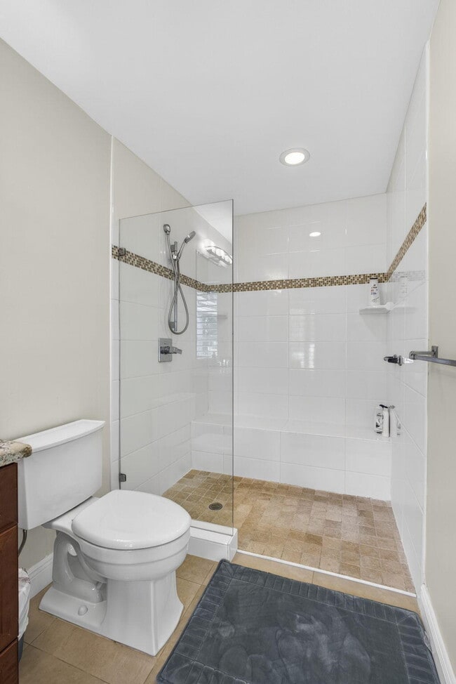 Building Photo - 5463 Sea Biscuit Rd