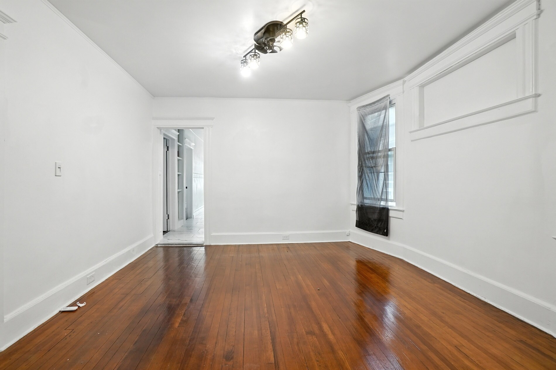 Building Photo - 97 Hopkins Pl