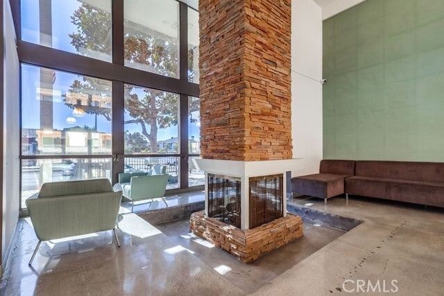 Building Photo - 5585 E Pacific Coast Hwy