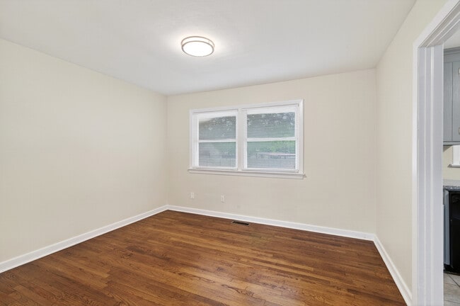 Building Photo - 62 Cline Dr