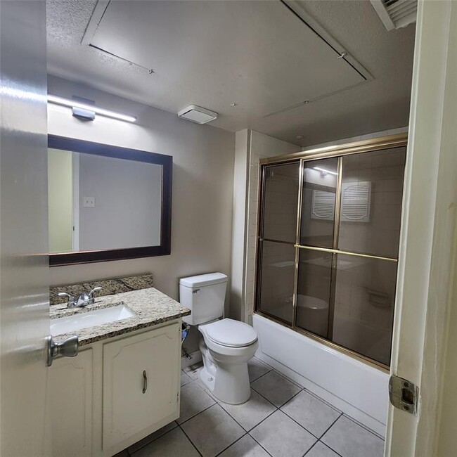 Building Photo - 14777 Wunderlich Dr