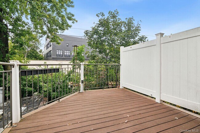 Building Photo - 78-09 77th Ave