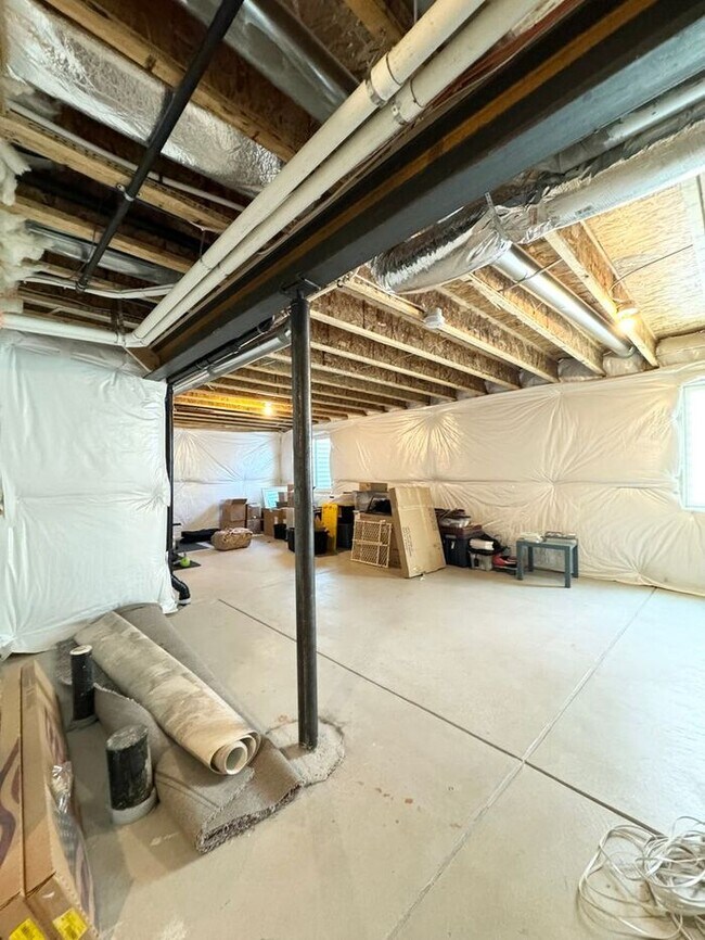 Building Photo - Spacious 3 bed/ 2.5 bath House In Severance