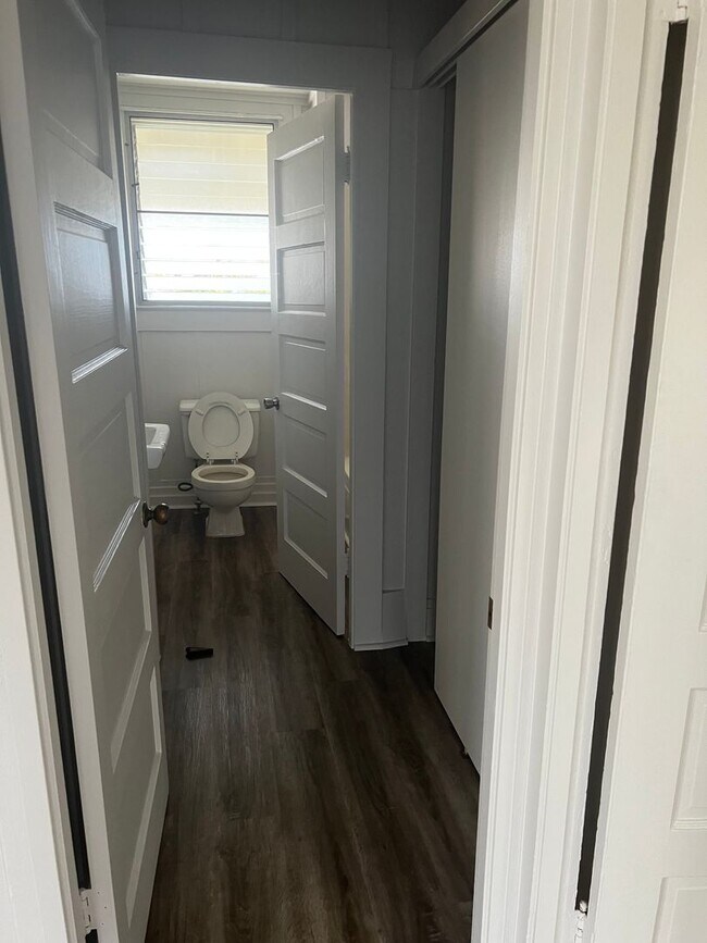 Building Photo - RMS100ach (REOM)