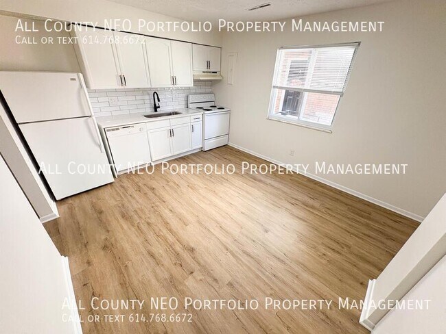 Building Photo - 231 Hamilton Ave