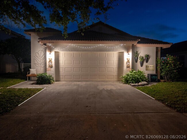 Building Photo - 4080 Sea Grape Cir